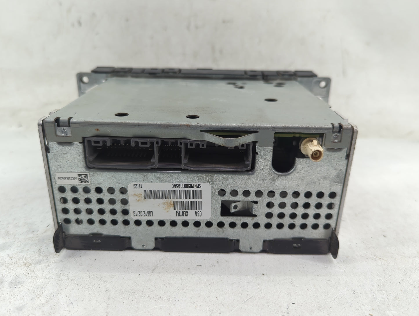 2012-2014 Chrysler 200 Radio AM FM Cd Player Receiver Replacement P/N:P05091195AC SPNP05091195AC Fits OEM Used Auto Parts - 