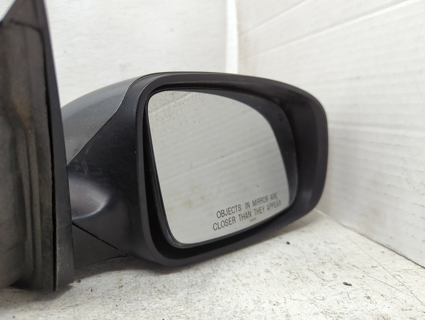 2011-2014 Chrysler 200 Passenger Side View Mirror - Right Door Mirror OEM Used - Oemusedautoparts1.com
