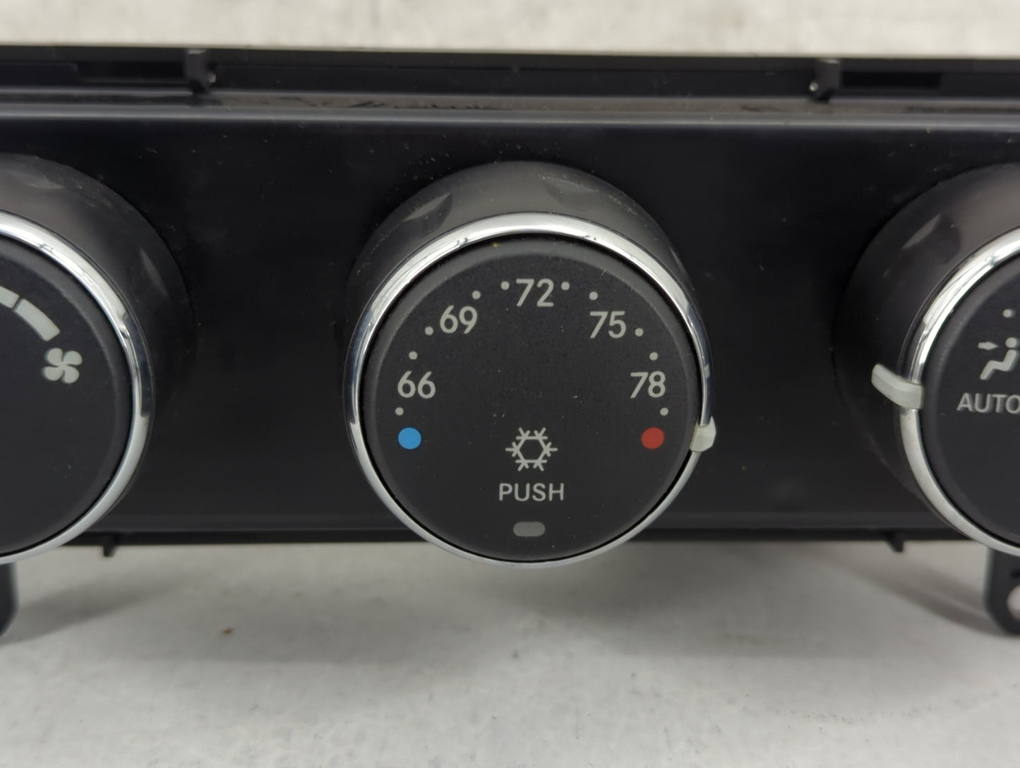 2011-2014 Chrysler 200 Climate Control Module Temperature AC/Heater Replacement P/N:P55111888AI 55111888AI Fits OEM Used Aut