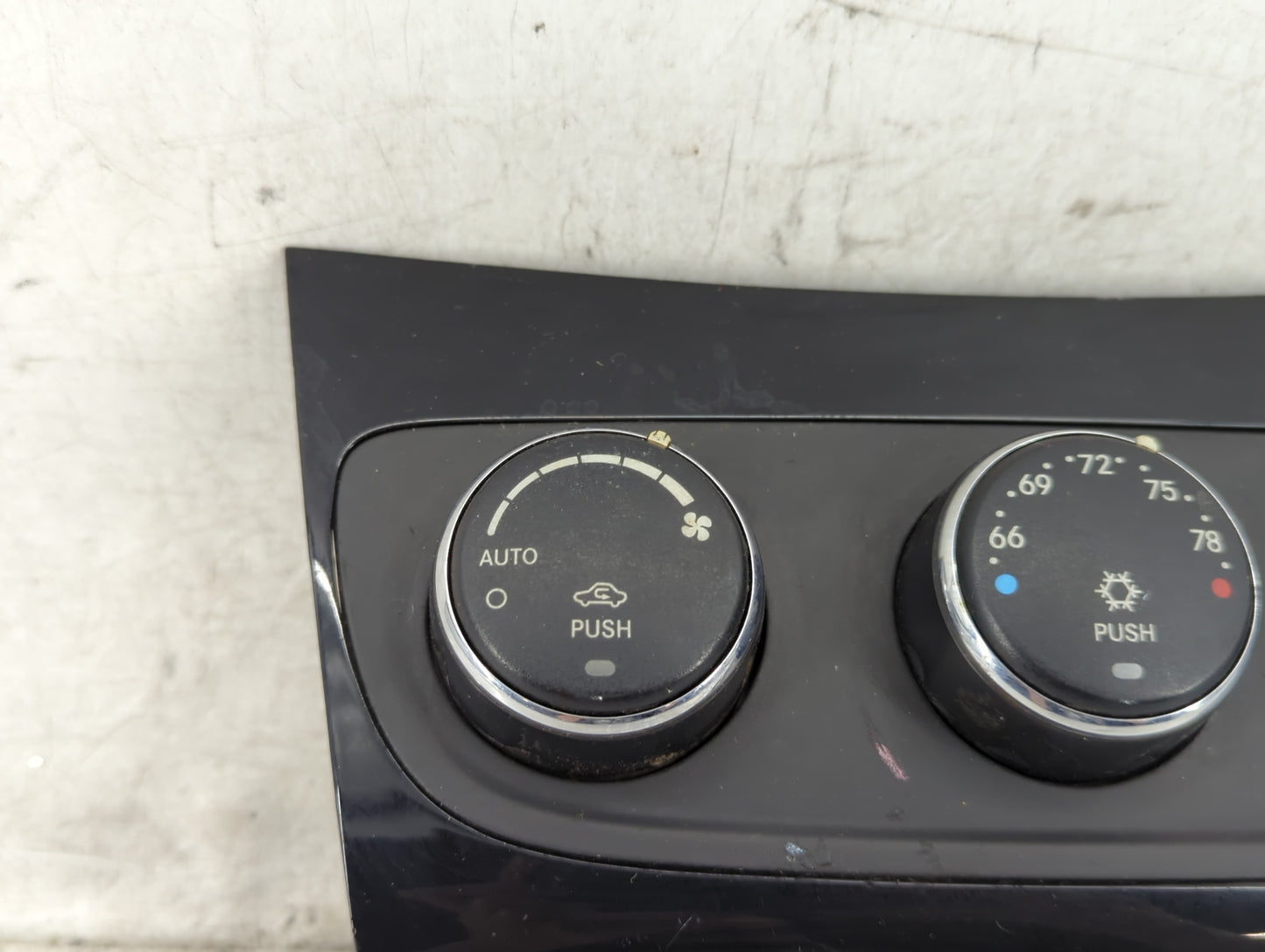 2011-2014 Chrysler 200 Climate Control Module Temperature AC/Heater Replacement P/N:P55111888AI Fits OEM Used Auto Parts - O