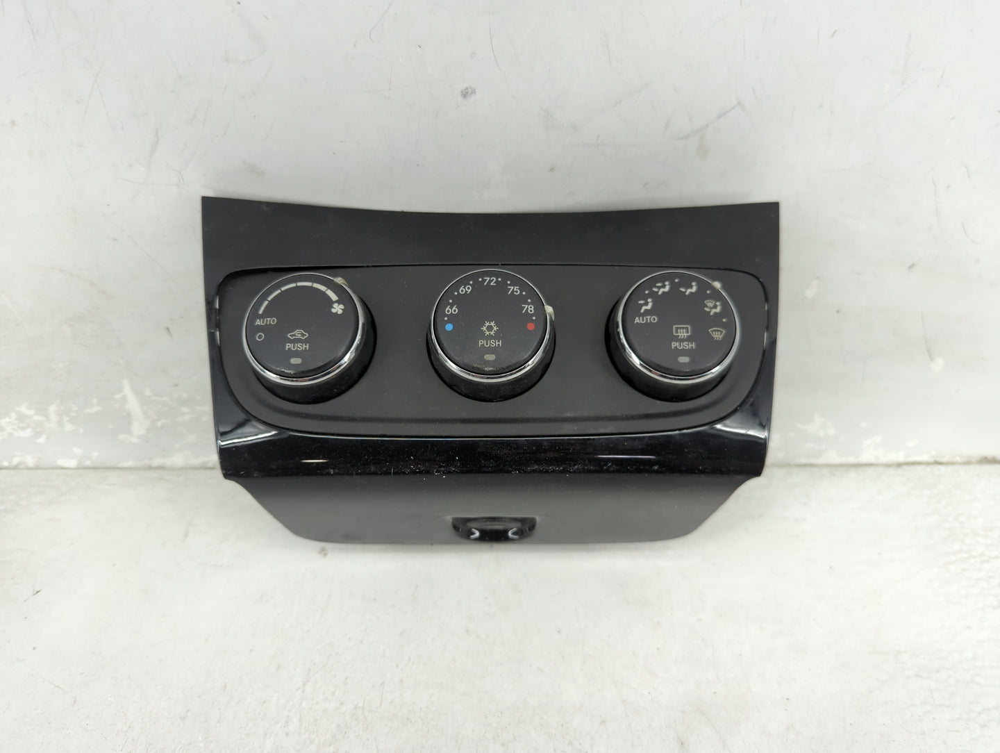 2011-2014 Chrysler 200 Climate Control Module Temperature AC/Heater Replacement P/N:P55111888AI 55111888AI Fits OEM Used Aut