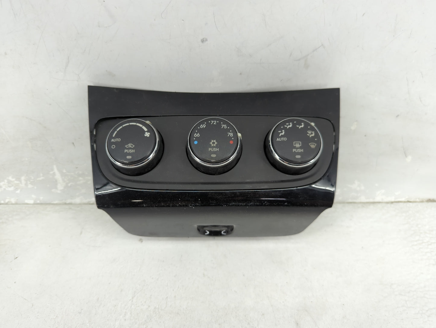 2011-2014 Chrysler 200 Climate Control Module Temperature AC/Heater Replacement P/N:P55111888AI 55111888AI Fits OEM Used Aut