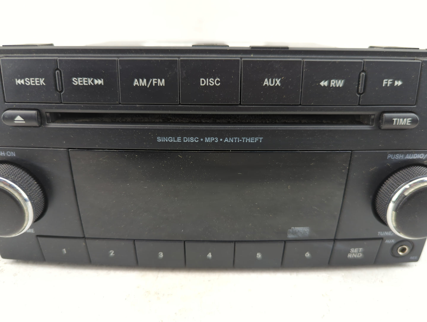 2013-2014 Chrysler 200 Radio AM FM Cd Player Receiver Replacement P/N:P05091195AC Fits Fits 2013 2014 OEM Used Auto Parts - 