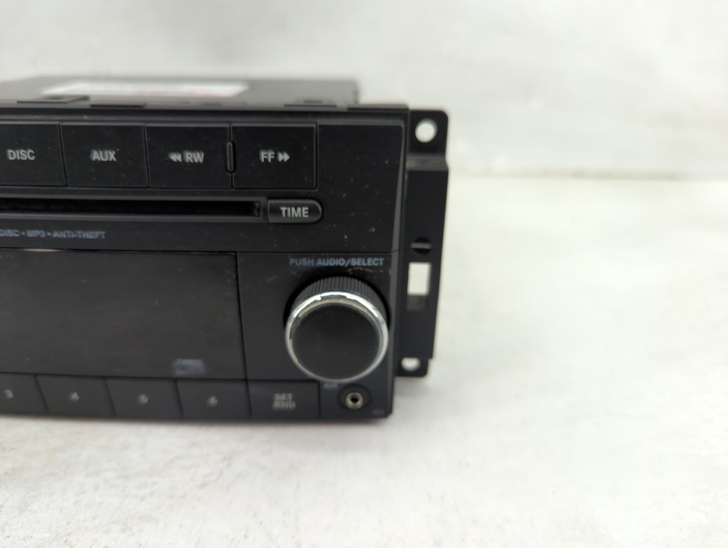 2013-2014 Chrysler 200 Radio AM FM Cd Player Receiver Replacement P/N:P05091195AC Fits Fits 2013 2014 OEM Used Auto Parts - 