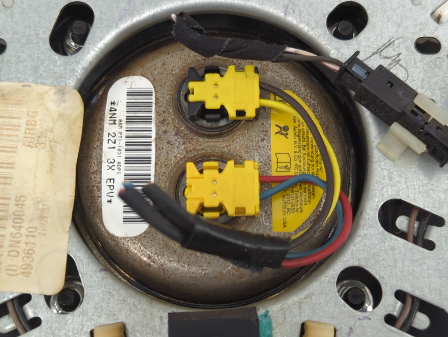 2011-2014 Chrysler 200 Air Bag Driver Left Steering Wheel Mounted P/N:BAM-PT1-1031 4NM 2ZI 3X EPV Fits Fits 2011 2012 2013 2