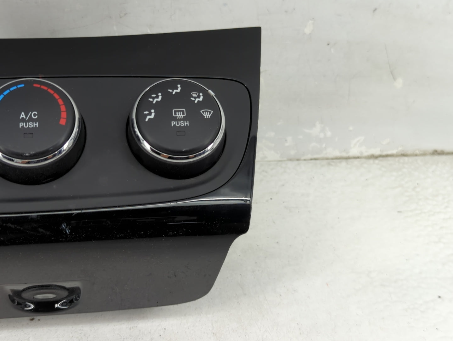 2011-2014 Chrysler 200 Climate Control Module Temperature AC/Heater Replacement P/N:61036A Fits Fits 2011 2012 2013 2014 OEM
