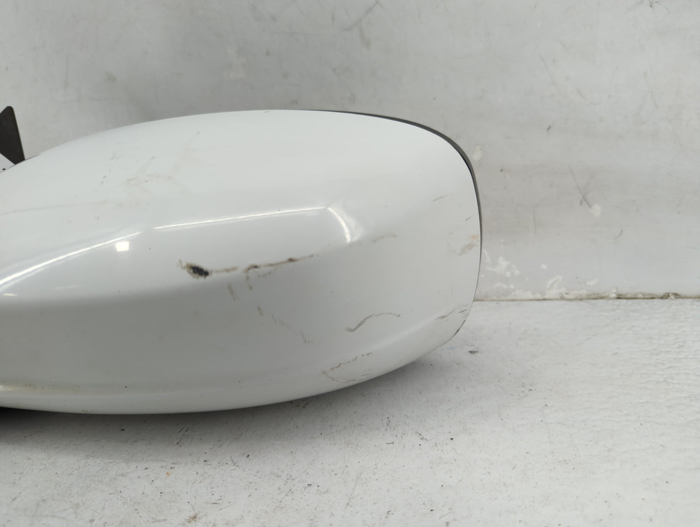 2011-2014 Chrysler 200 Driver Side View Mirror - Left Door Mirror OEM Used - Oemusedautoparts1.com