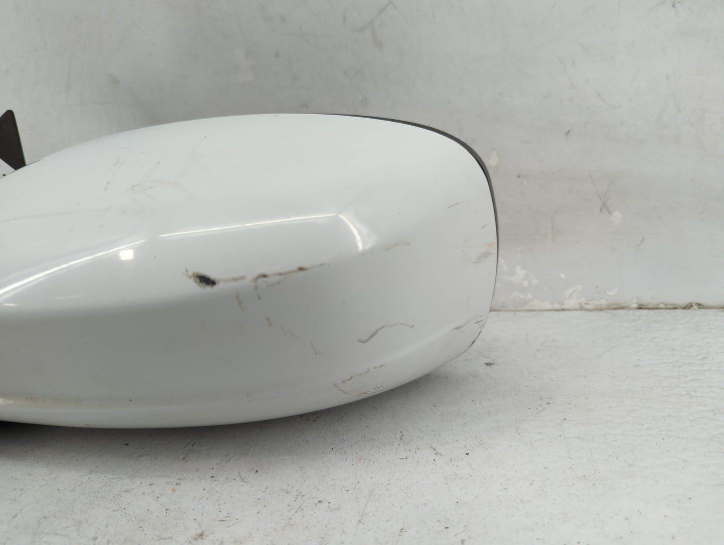 2011-2014 Chrysler 200 Driver Side View Mirror - Left Door Mirror OEM Used - Oemusedautoparts1.com