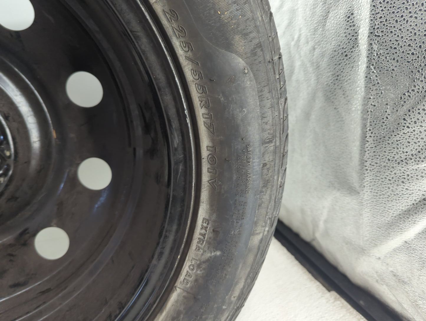 2013 Chrysler 200 Spare Donut Tire Wheel Rim Oem - Oemusedautoparts1.com