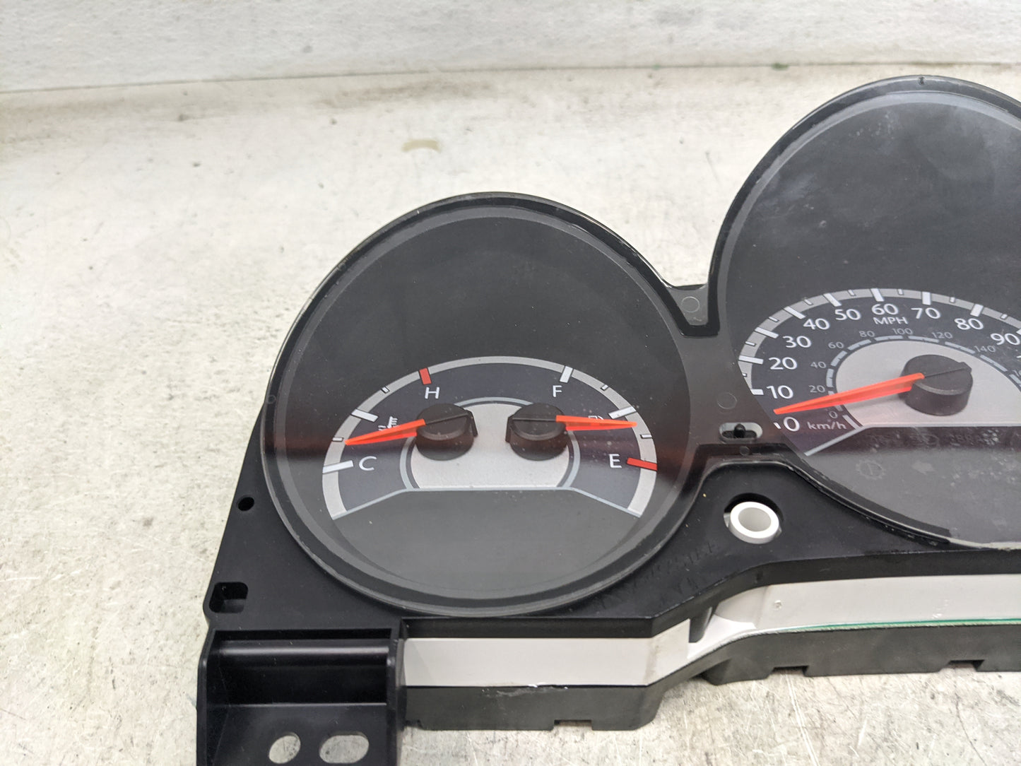 2011-2014 Chrysler 200 Instrument Cluster Speedometer Gauges P/N:P56046514AH TG00115732683O Miles:153K Fits OEM Used Auto Pa