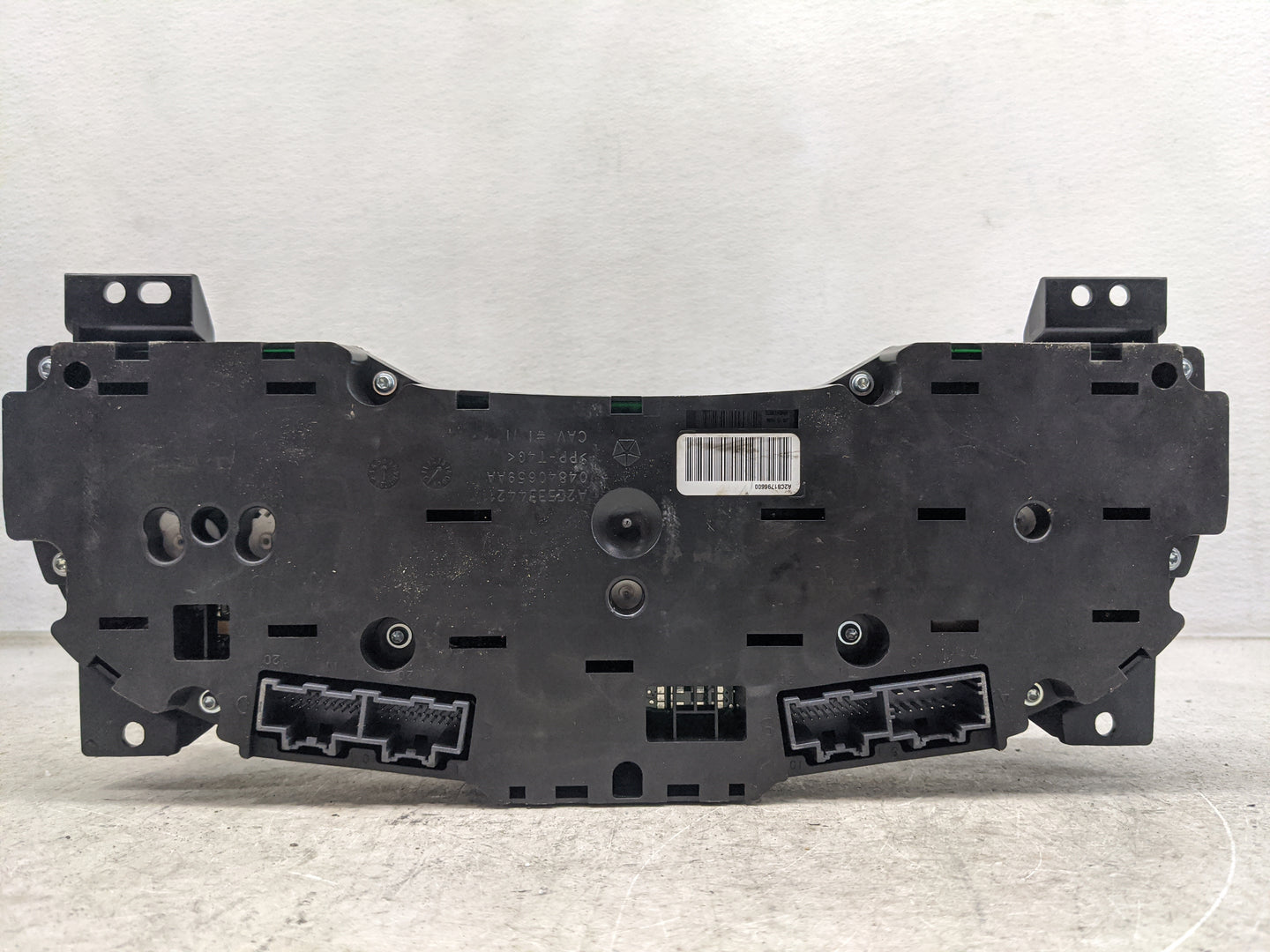 2011-2014 Chrysler 200 Instrument Cluster Speedometer Gauges P/N:P56046514AH TG00115732683O Miles:153K Fits OEM Used Auto Pa