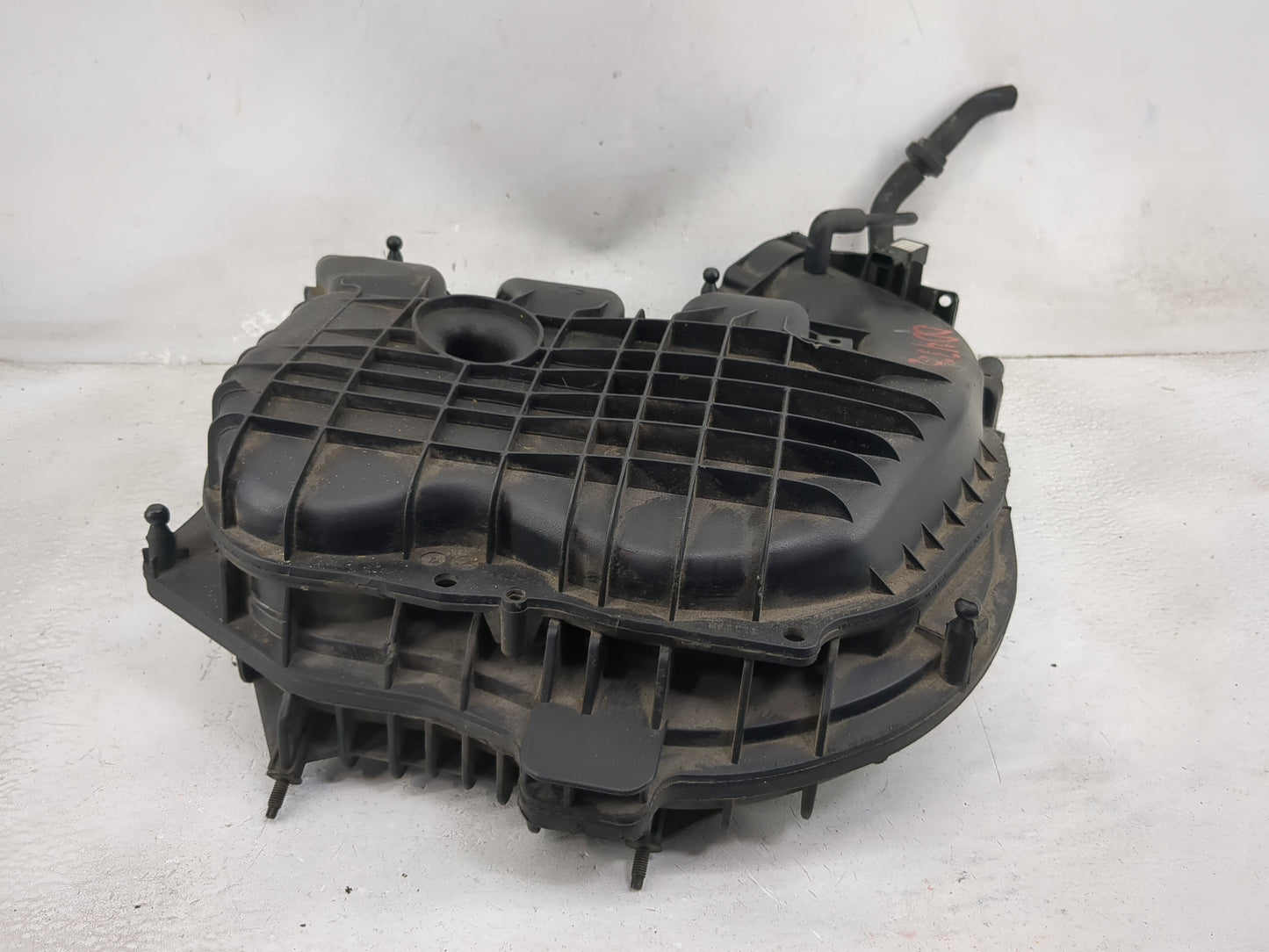 2011-2014 Chrysler 200 Air Intake Manifold P/N:05149174AB 0 261 230 227 Fits OEM Used Auto Parts - Oemusedautoparts1.com