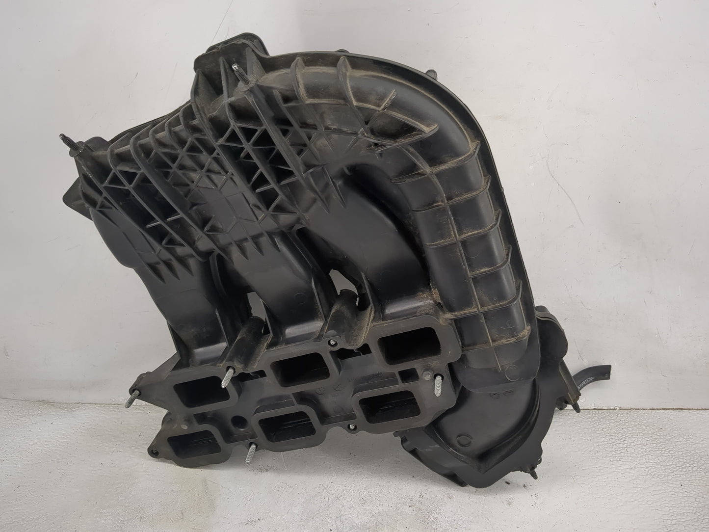2011-2014 Chrysler 200 Air Intake Manifold P/N:05149174AB 0 261 230 227 Fits OEM Used Auto Parts - Oemusedautoparts1.com