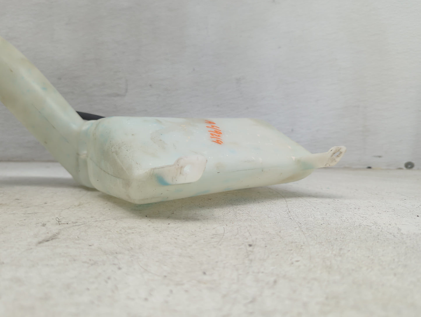 2011-2014 Chrysler 200 Windshield Washer Fluid Reservoir Bottle Oem 1473596 - Oemusedautoparts1.com