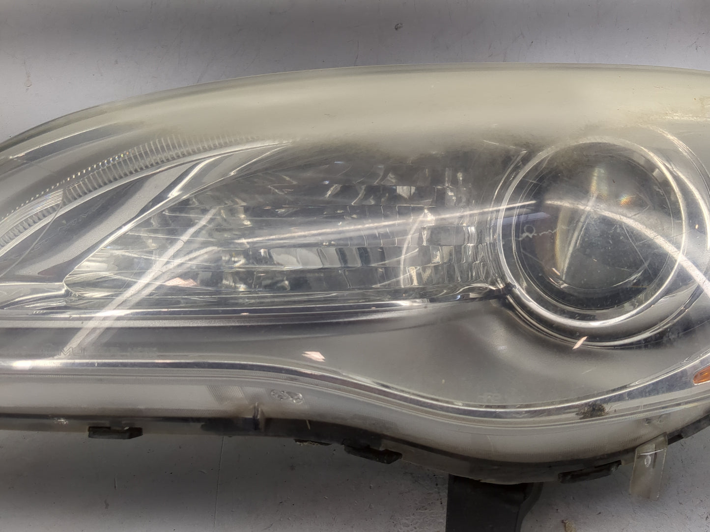 2013-2014 Chrysler 200 Driver Left Oem Head Light Headlight Lamp 1481341 - Oemusedautoparts1.com