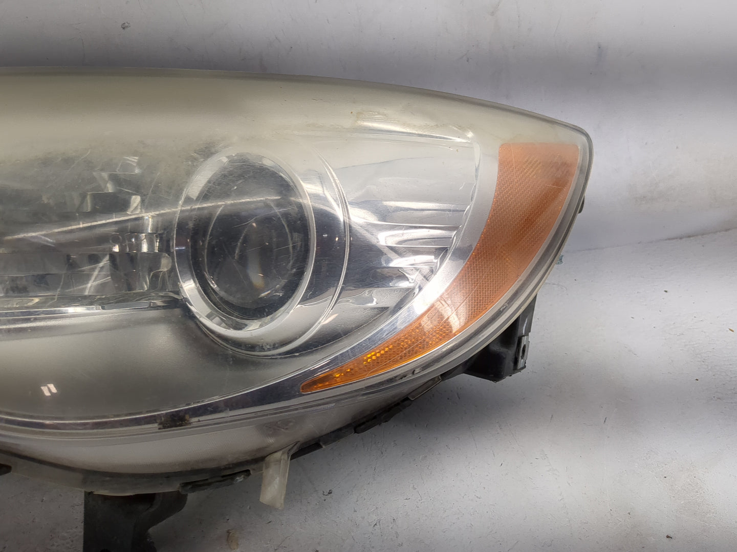 2013-2014 Chrysler 200 Driver Left Oem Head Light Headlight Lamp 1481341 - Oemusedautoparts1.com