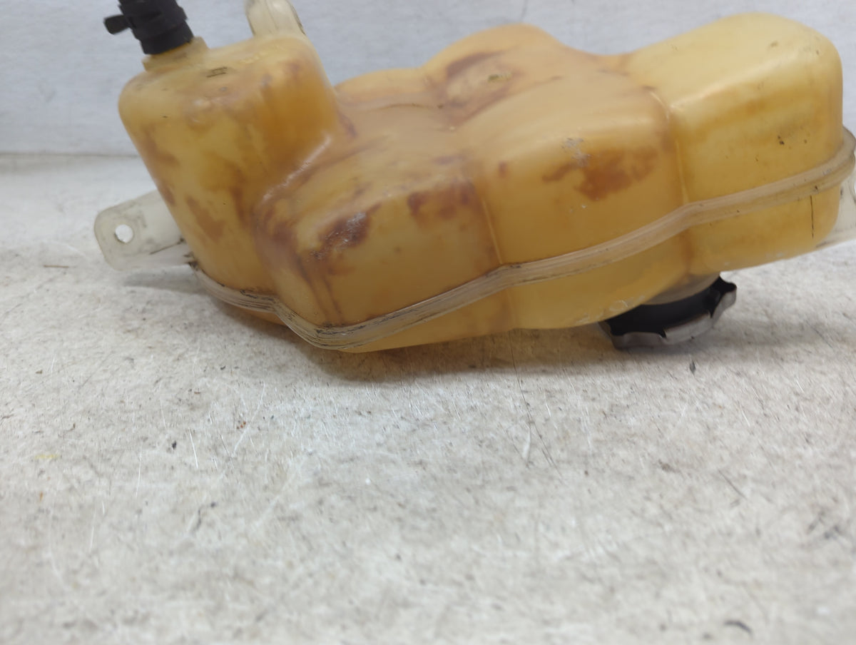 2013 Chrysler 200 Radiator Coolant Overflow Expansion Tank Bottle 1498783 - Oemusedautoparts1.com