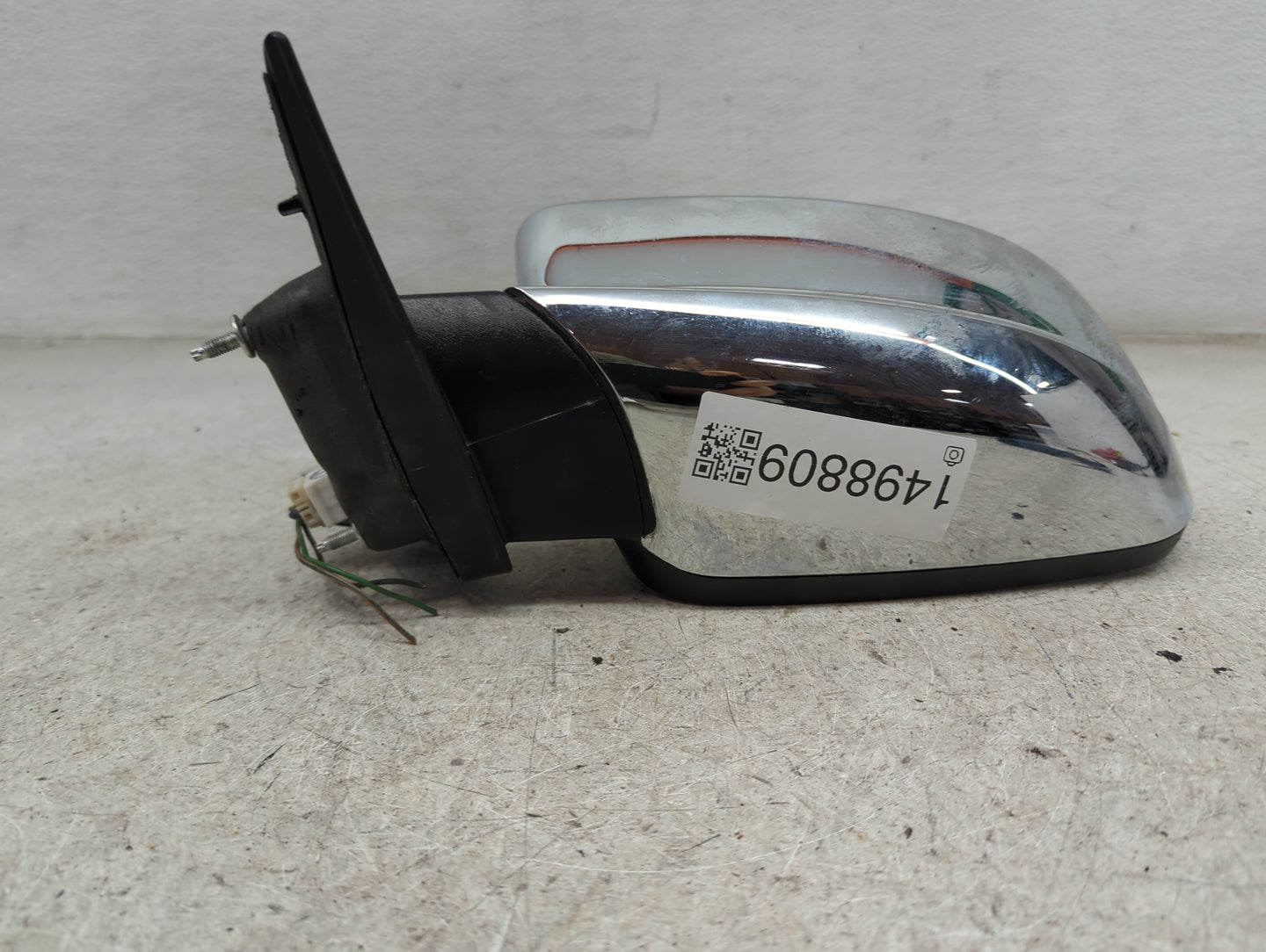 2013 Chrysler 200 Driver Side View Mirror - Left Door Mirror OEM Used - Oemusedautoparts1.com
