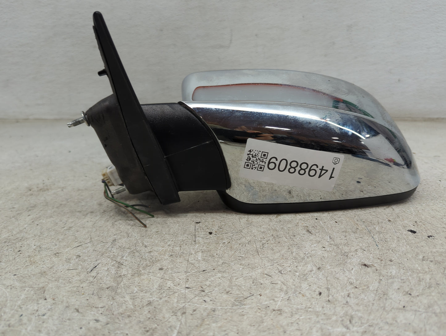 2013 Chrysler 200 Driver Side View Mirror - Left Door Mirror OEM Used - Oemusedautoparts1.com