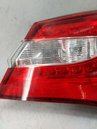 2011-2014 Chrysler 200 Tail Light Assembly Passenger Right OEM P/N:05182524AE VENTRA 61600AB, 62694 Fits Fits 2011 2012 2013