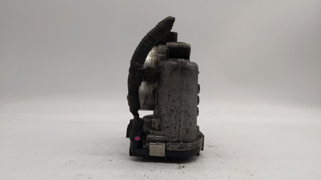 2011-2017 Chrysler 200 Throttle Body P/N:05184349AC 05184349AE Fits OEM Used Auto Parts - Oemusedautoparts1.com