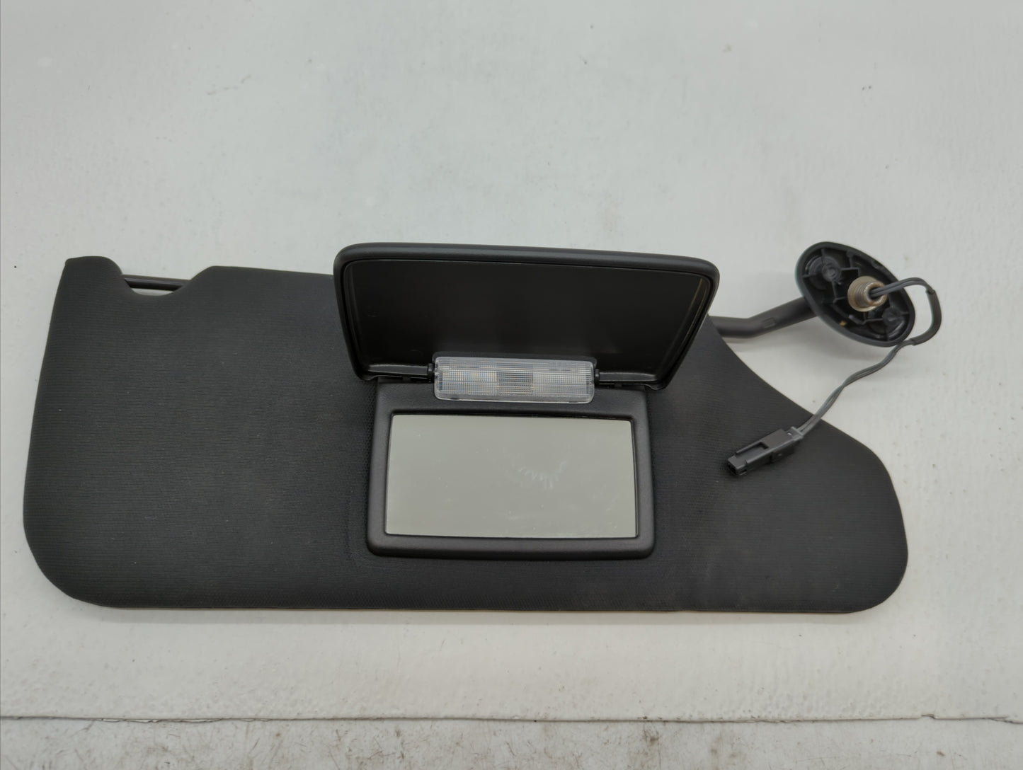 2011-2014 Chrysler 200 Sun Visor Shade Replacement Passenger Right Mirror Fits Fits 2011 2012 2013 2014 OEM Used Auto Parts 