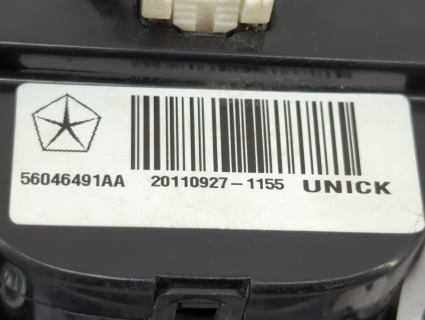 2013 Chrysler 200 Dash Trim Panel Oem 56046491aa - Oemusedautoparts1.com