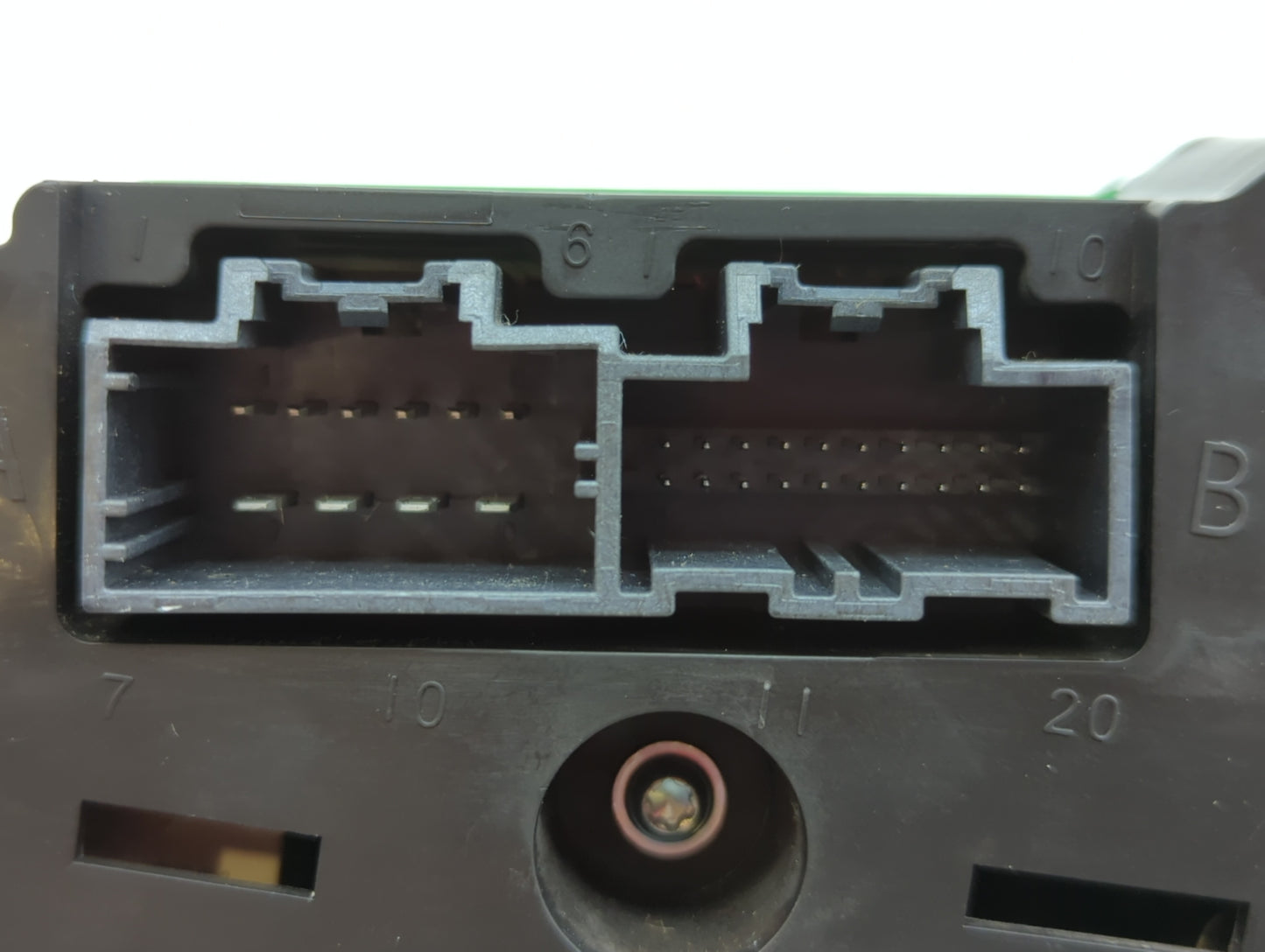 2011-2014 Chrysler 200 Instrument Cluster Speedometer Gauges P/N:P56046514AH Fits Fits 2011 2012 2013 2014 OEM Used Auto Par