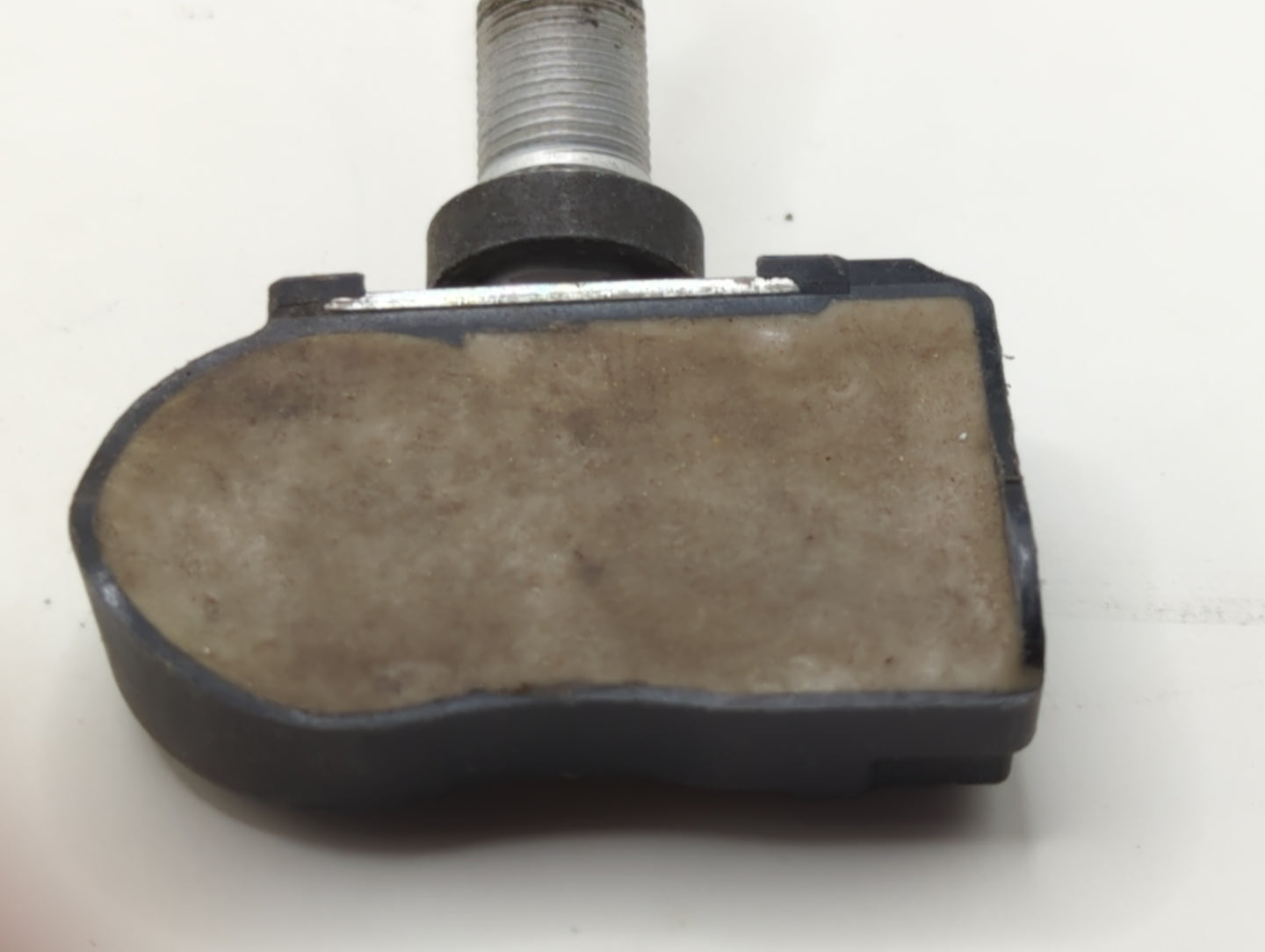 2013 Chrysler 200 Tire Pressure Monitoring System Sensor Tpms - Oemusedautoparts1.com