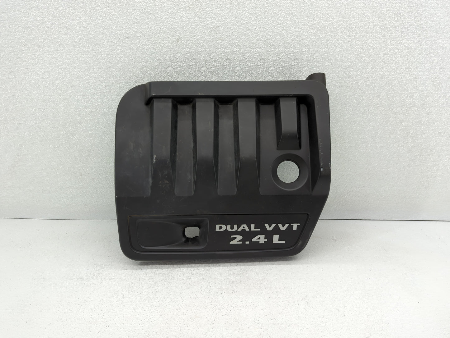 2013 Chrysler 200 Engine Cover - Oemusedautoparts1.com