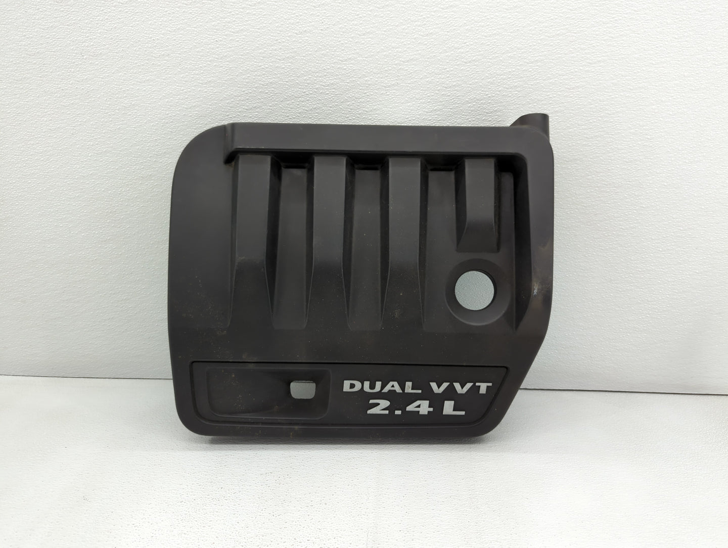 2013 Chrysler 200 Engine Cover - Oemusedautoparts1.com