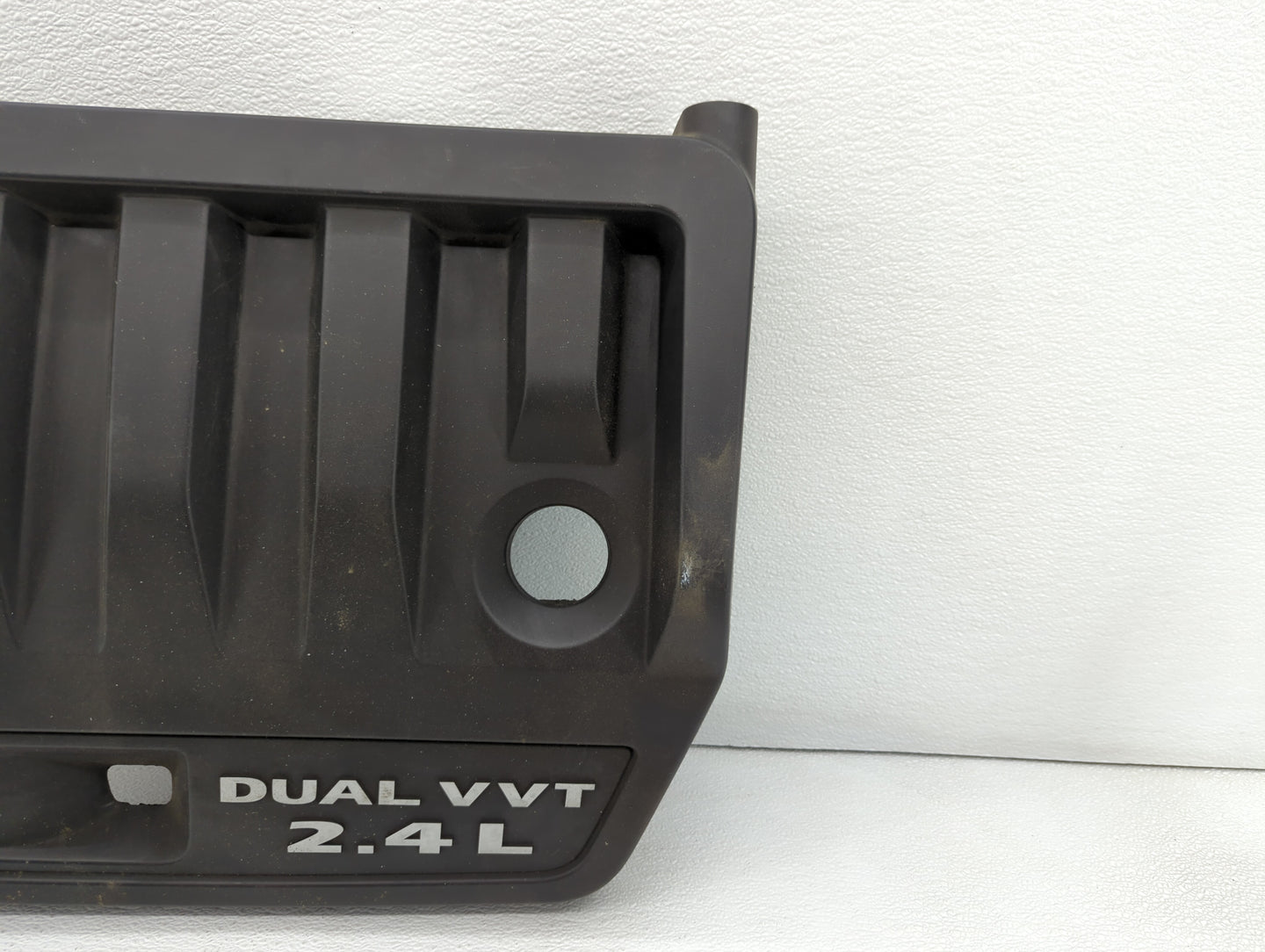 2013 Chrysler 200 Engine Cover - Oemusedautoparts1.com