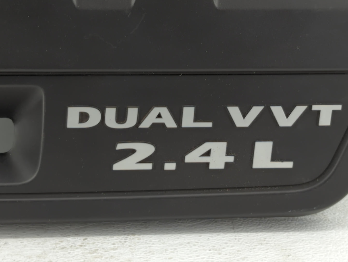 2013 Chrysler 200 Engine Cover - Oemusedautoparts1.com