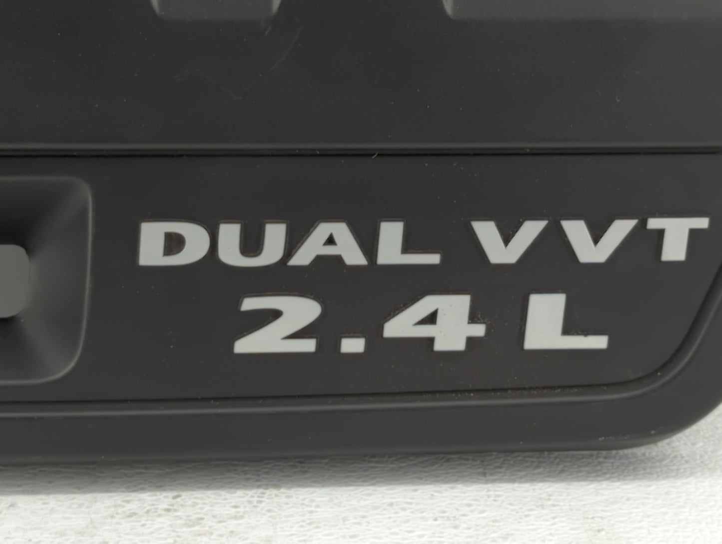 2013 Chrysler 200 Engine Cover - Oemusedautoparts1.com