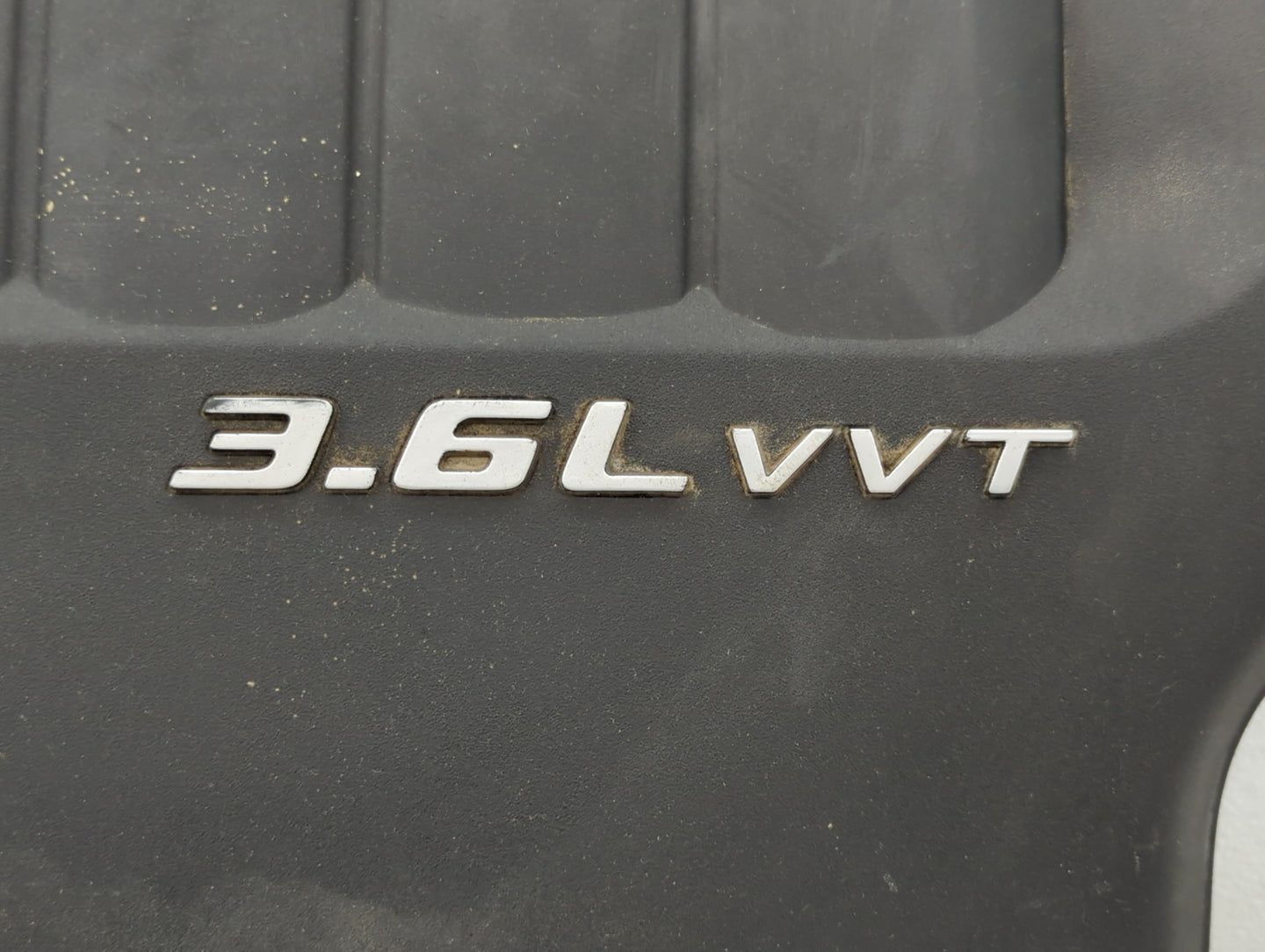 2013 Chrysler 200 Engine Cover - Oemusedautoparts1.com