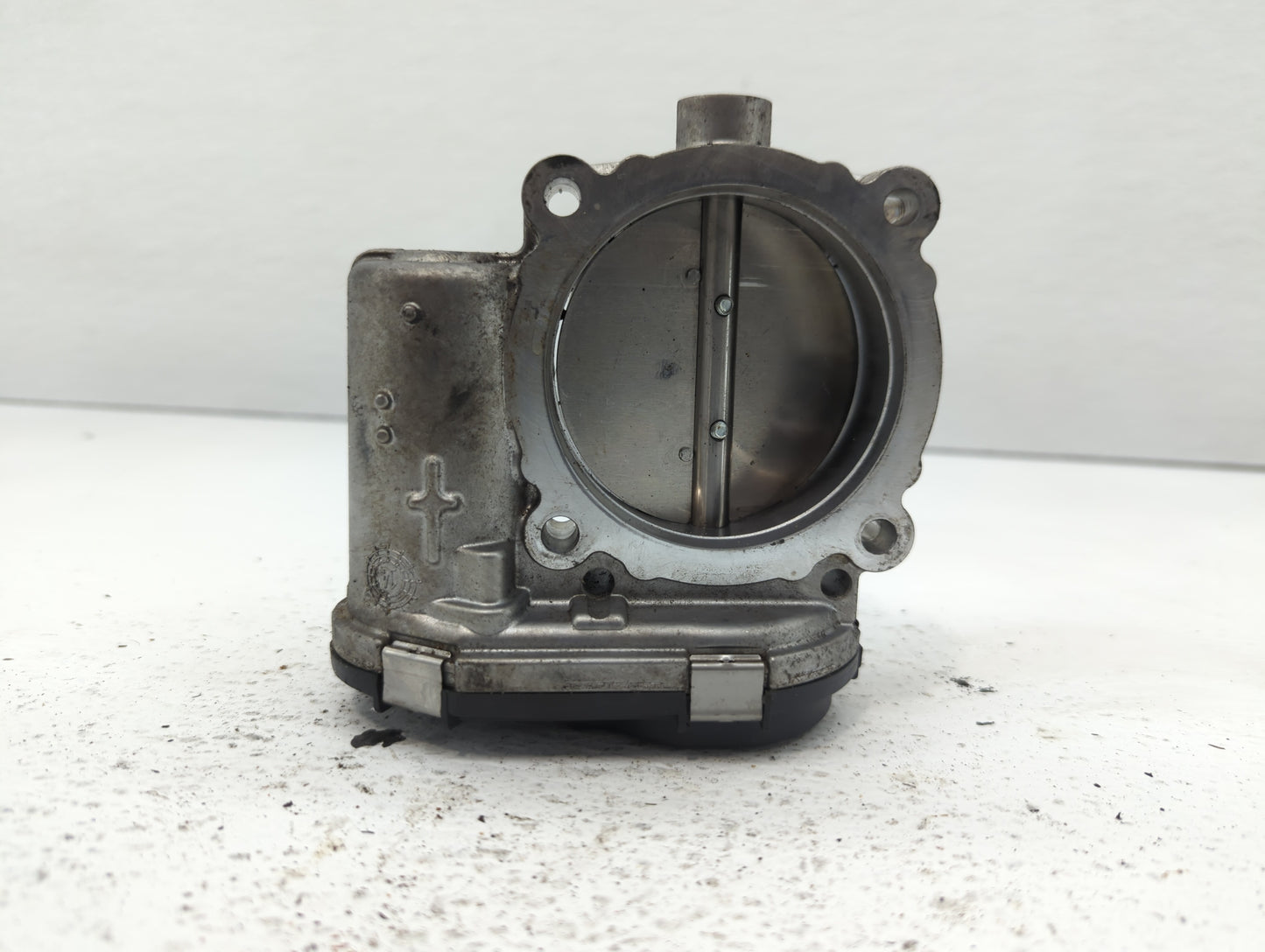 2011-2017 Chrysler 200 Throttle Body P/N:05184349AE 05184349AC Fits OEM Used Auto Parts - Oemusedautoparts1.com
