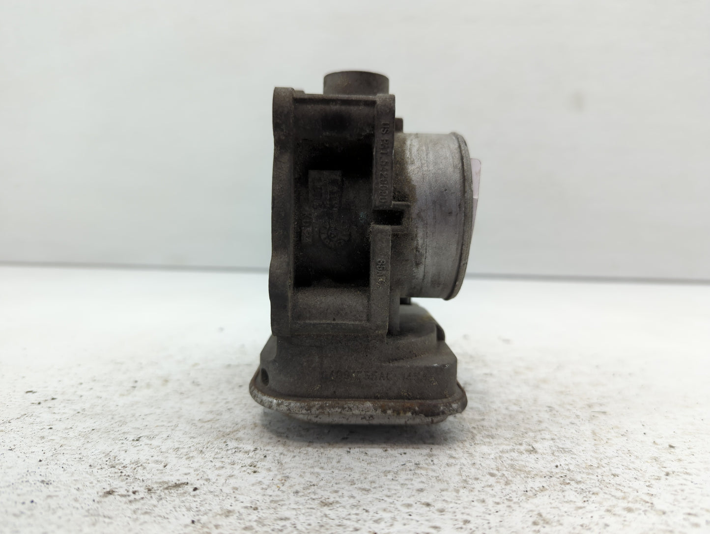 2011-2014 Chrysler 200 Throttle Body P/N:542909D Fits Fits 2007 2008 2009 2010 2011 2012 2013 2014 2015 2016 2017 2018 OEM U