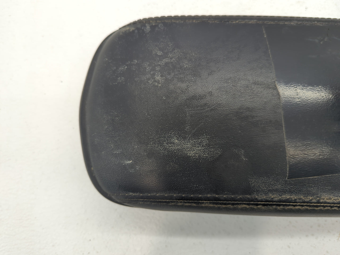 2013 Chrysler 200 Center Console Armrest Cover Lid - Oemusedautoparts1.com