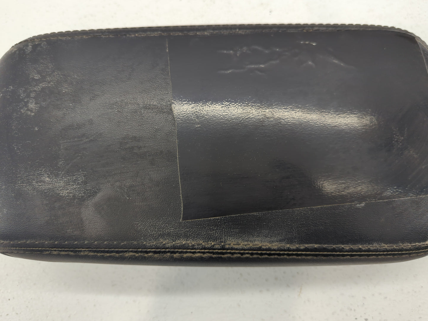 2013 Chrysler 200 Center Console Armrest Cover Lid - Oemusedautoparts1.com