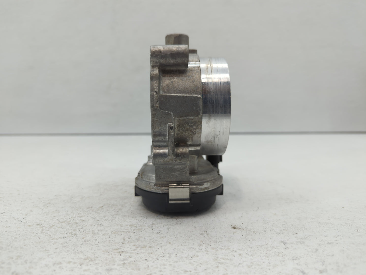 2011-2017 Chrysler 200 Throttle Body P/N:05184349AC Fits Fits 2011 2012 2013 2014 2015 2016 2017 2018 2019 2020 2021 2022 OE