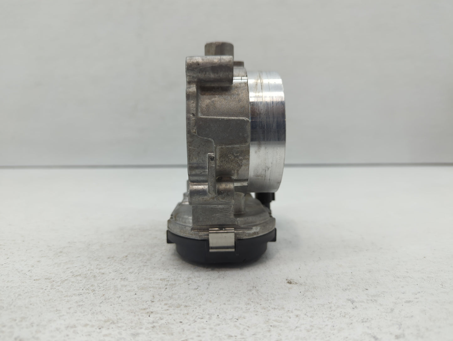 2011-2017 Chrysler 200 Throttle Body P/N:05184349AC Fits Fits 2011 2012 2013 2014 2015 2016 2017 2018 2019 2020 2021 2022 OE