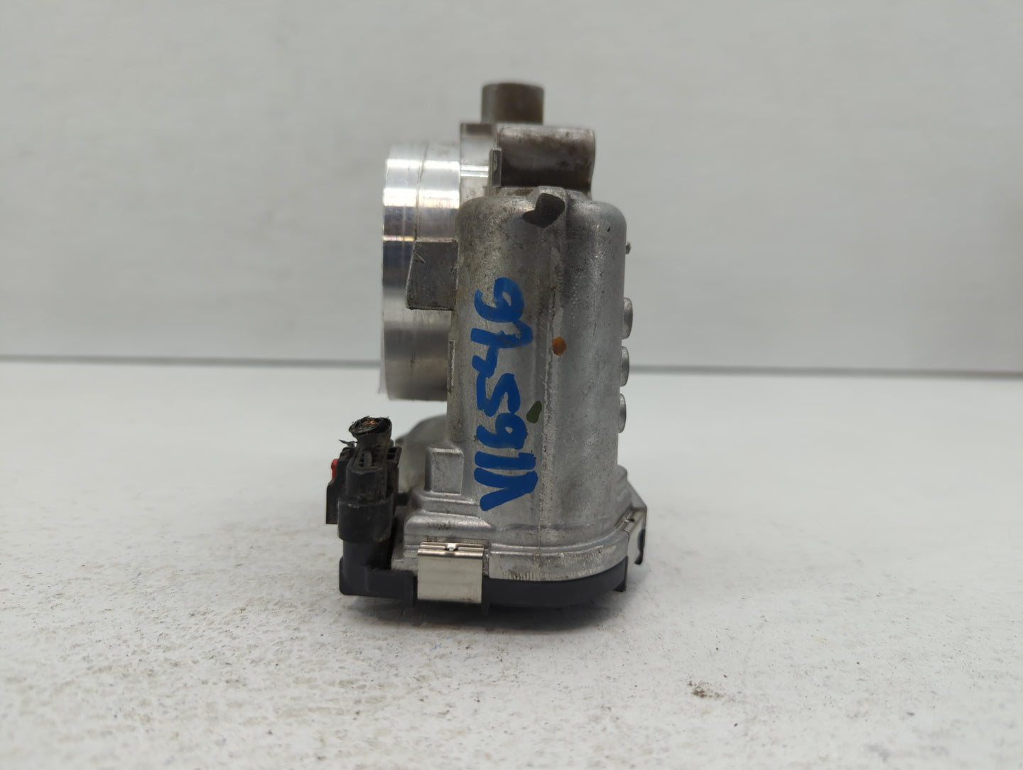 2011-2017 Chrysler 200 Throttle Body P/N:05184349AC Fits Fits 2011 2012 2013 2014 2015 2016 2017 2018 2019 2020 2021 2022 OE