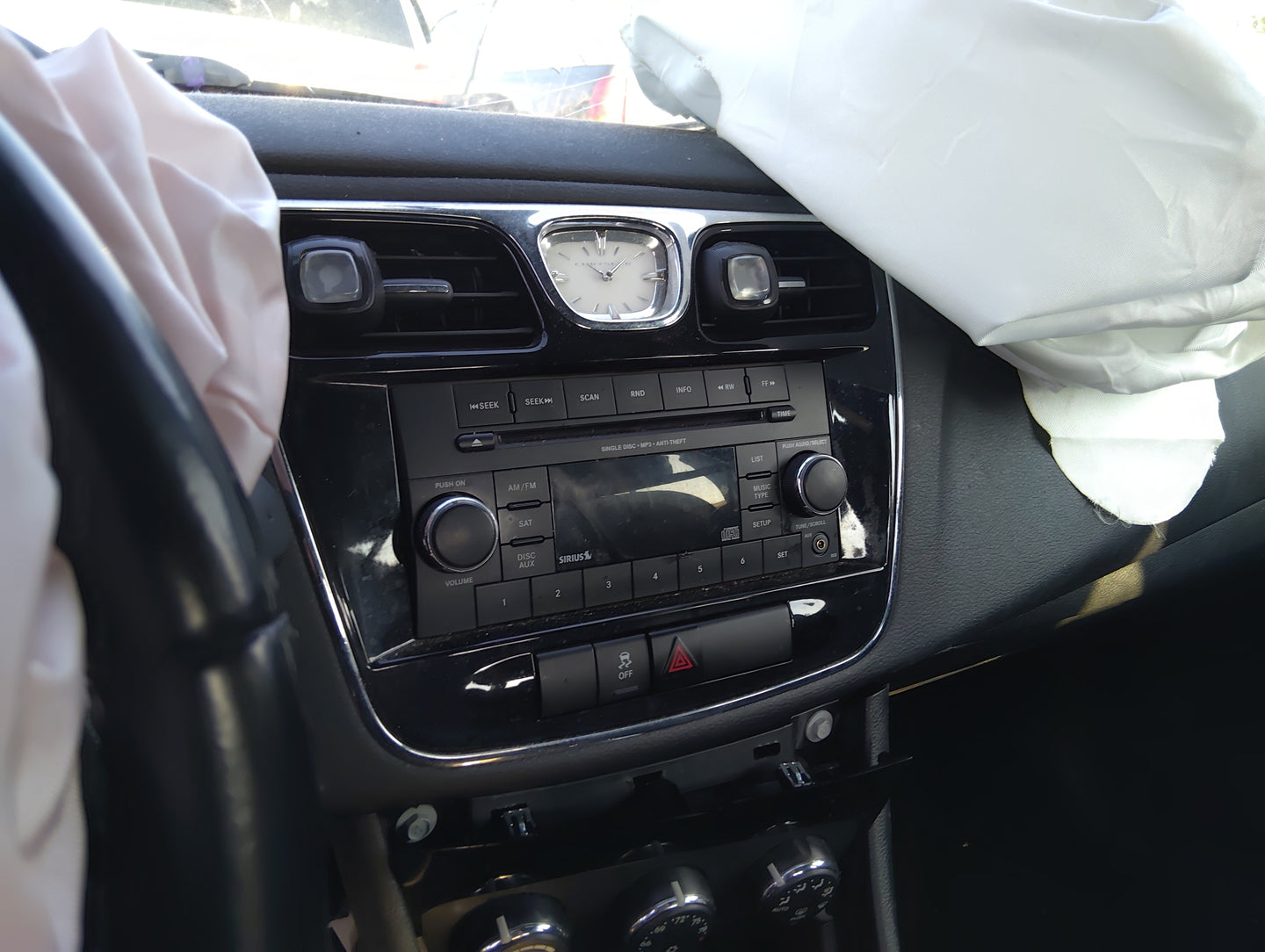 2013-2014 Chrysler 200 Radio AM FM Cd Player Receiver Replacement Fits Fits 2013 2014 2015 2016 2017 OEM Used Auto Parts - O