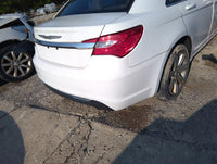 2011-2014 Chrysler 200 Rear Bumper Assembly Oem 5040695 - Oemusedautoparts1.com