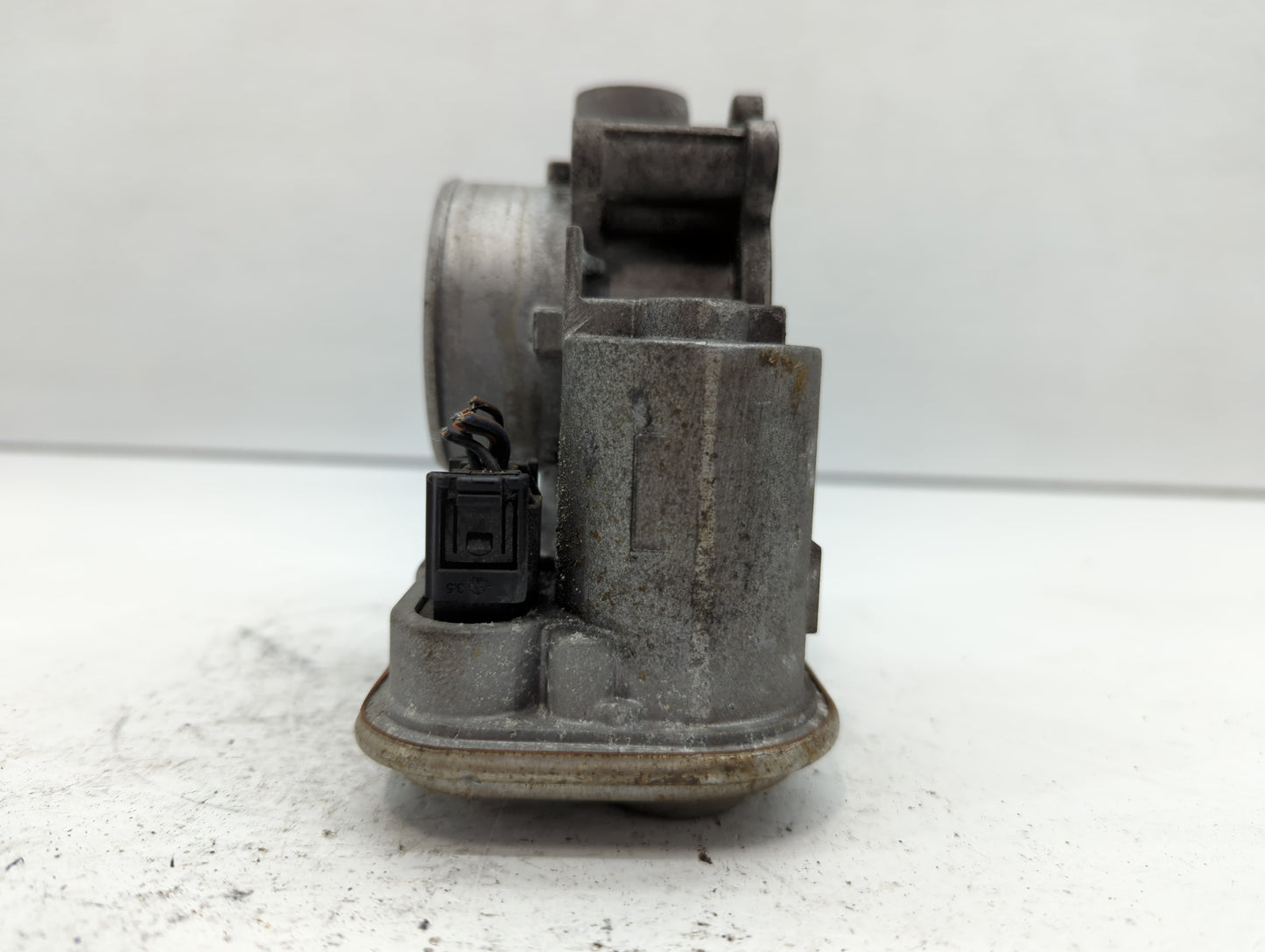 2011-2014 Chrysler 200 Throttle Body Fits Fits 2007 2008 2009 2010 2011 2012 2013 2014 2015 2016 2017 2018 OEM Used Auto Par