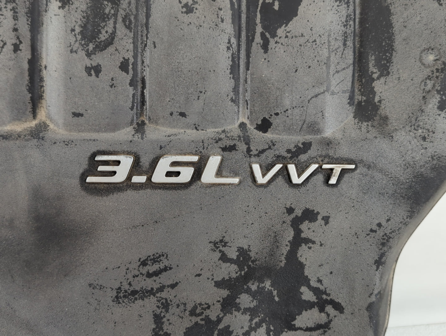 2013 Chrysler 200 Engine Cover - Oemusedautoparts1.com