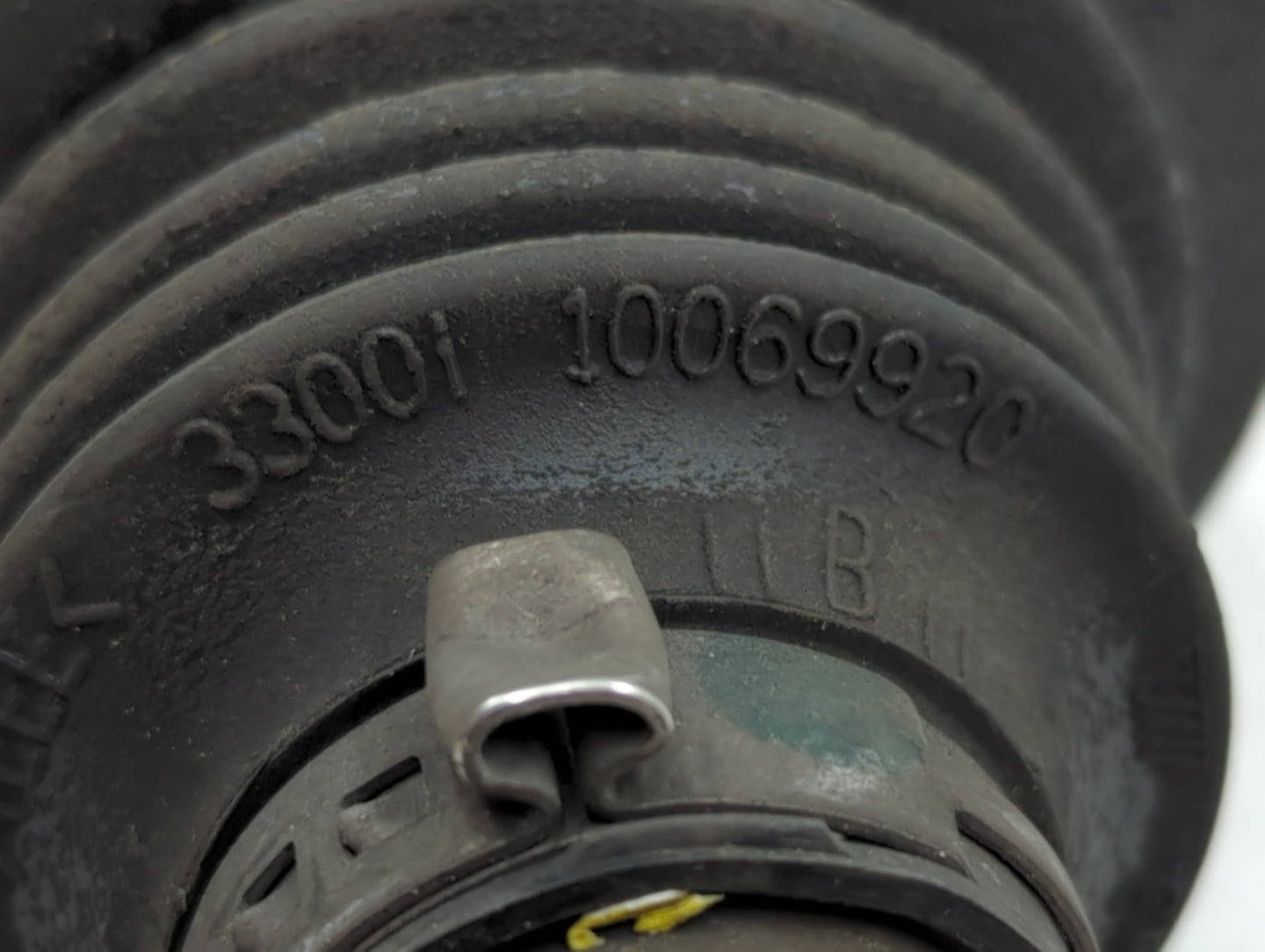 2011-2014 Chrysler 200 Axle Shaft Front Driver Cv C/v - Oemusedautoparts1.com