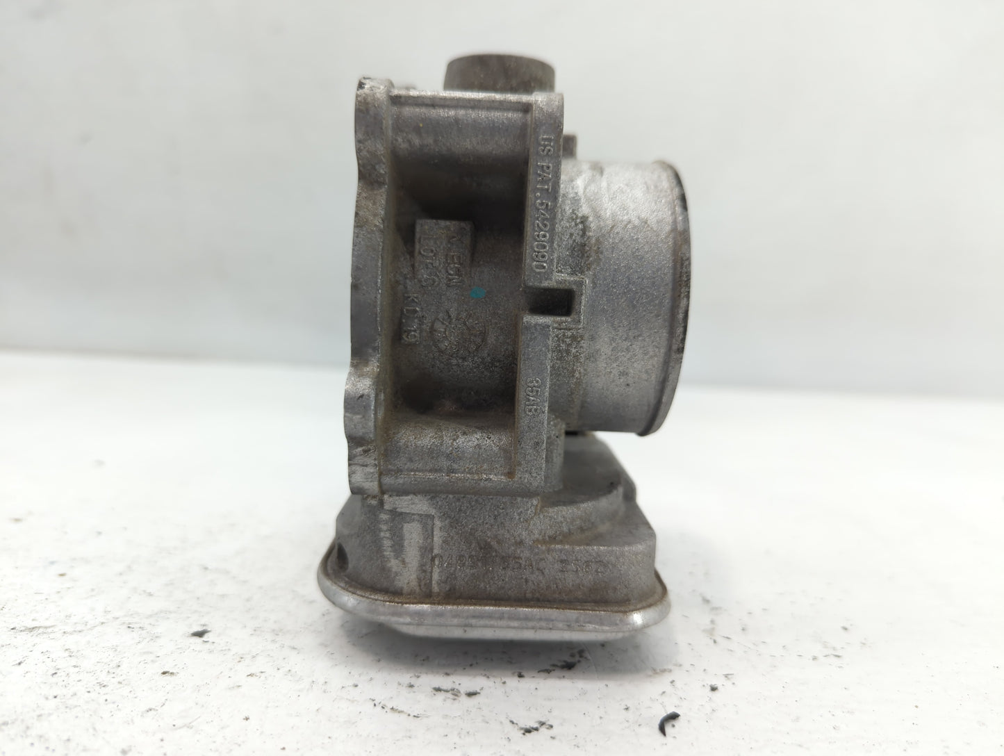 2011-2014 Chrysler 200 Throttle Body P/N:35AB 04891735AC 3076 Fits OEM Used Auto Parts - Oemusedautoparts1.com