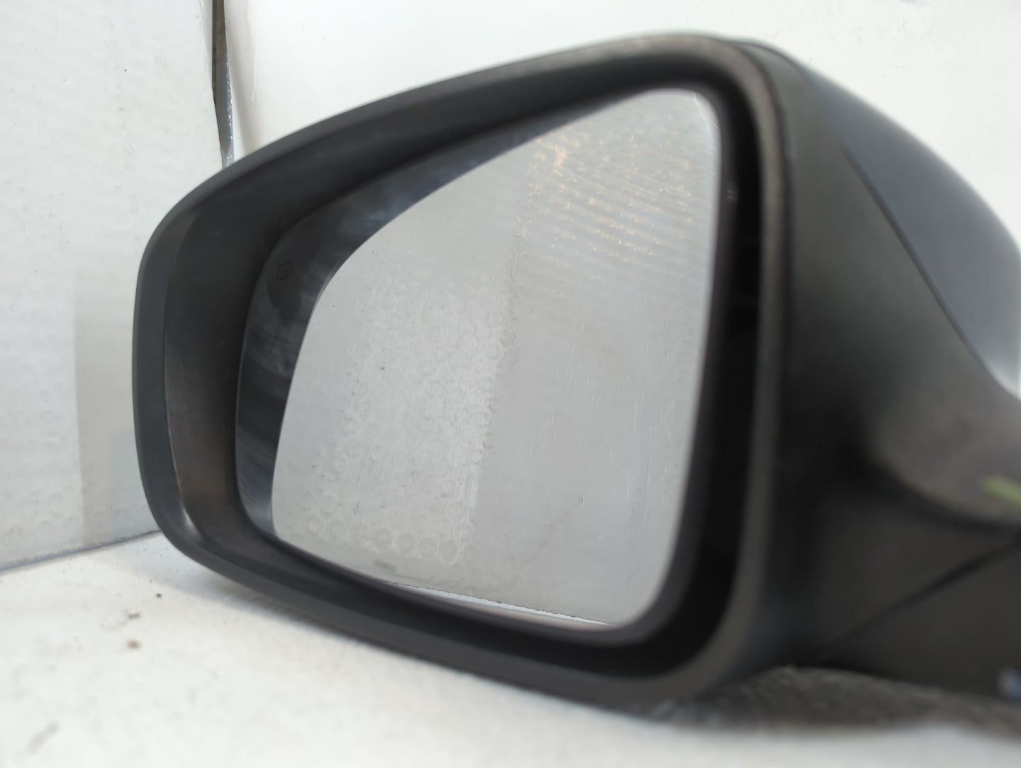 2011-2014 Chrysler 200 Driver Side View Mirror - Left Door Mirror OEM Used - Oemusedautoparts1.com