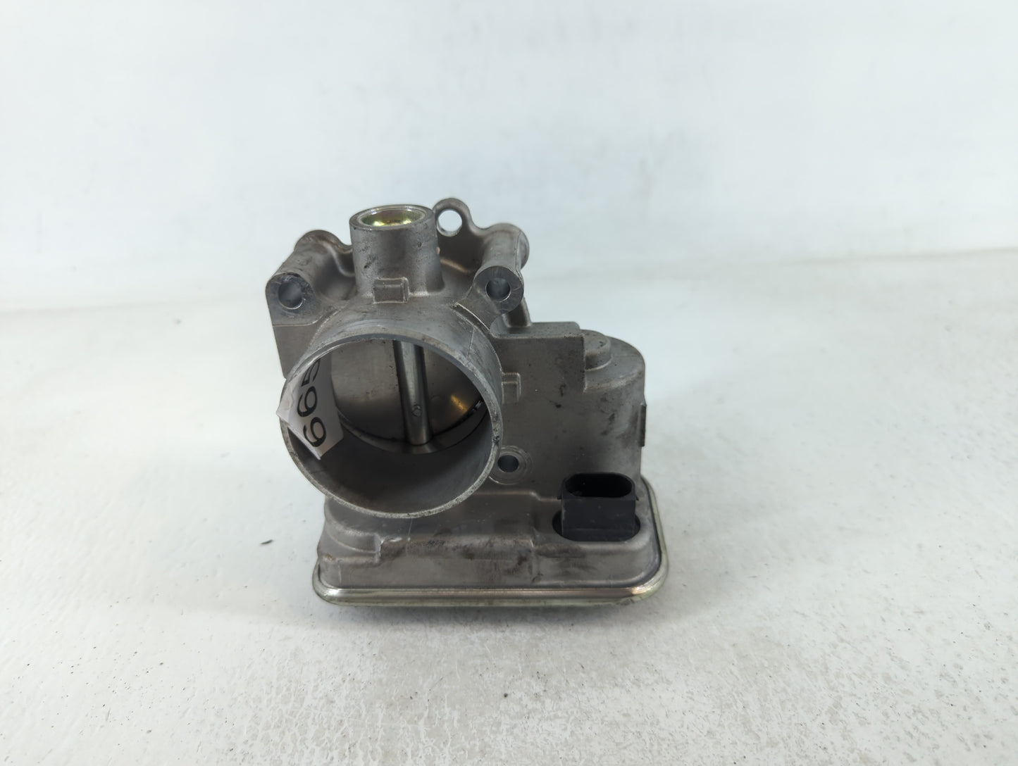 2011-2017 Chrysler 200 Throttle Body Fits Fits 2011 2012 2013 2014 2015 2016 2017 2018 2019 2020 2021 2022 OEM Used Auto Par